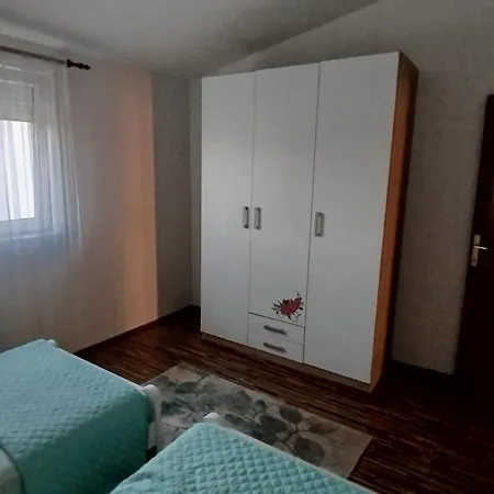 Apartment Vuleta Razanac